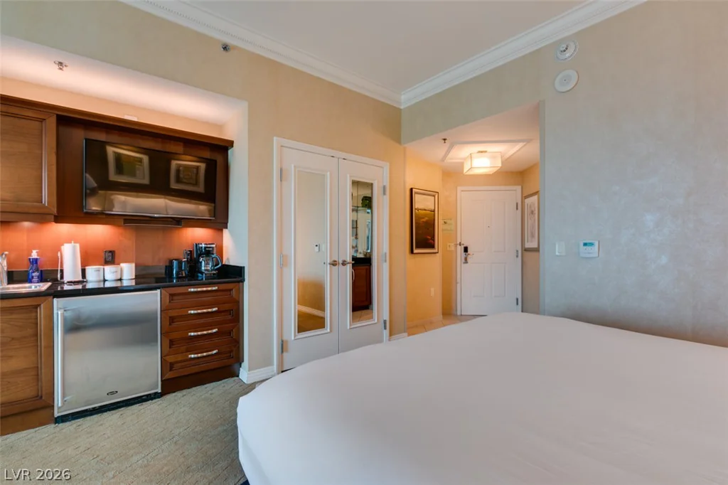 145 HARMON, Las Vegas, NV 89109