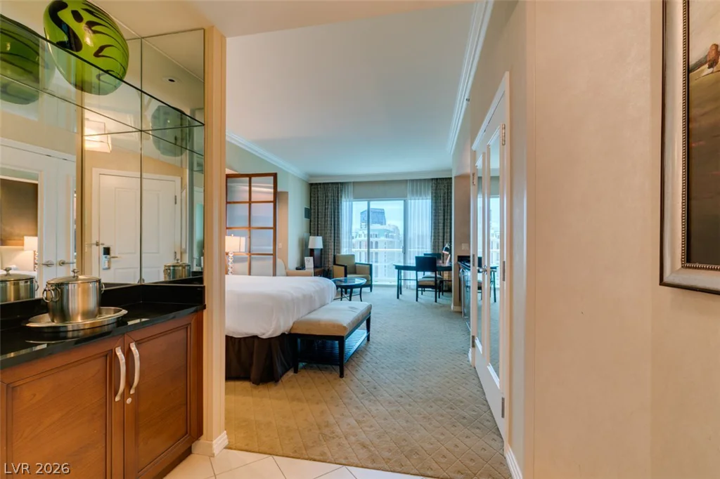 145 HARMON, Las Vegas, NV 89109