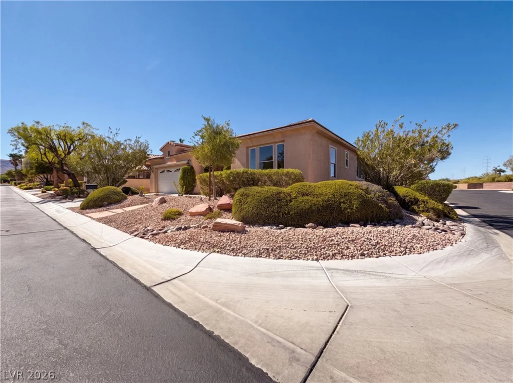 10228 Donde, Las Vegas, NV 89135