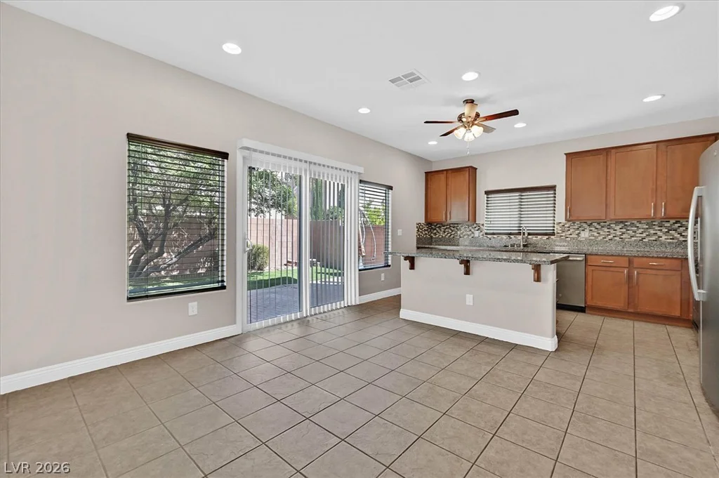 10656 Snow Lake, Las Vegas, NV 89179