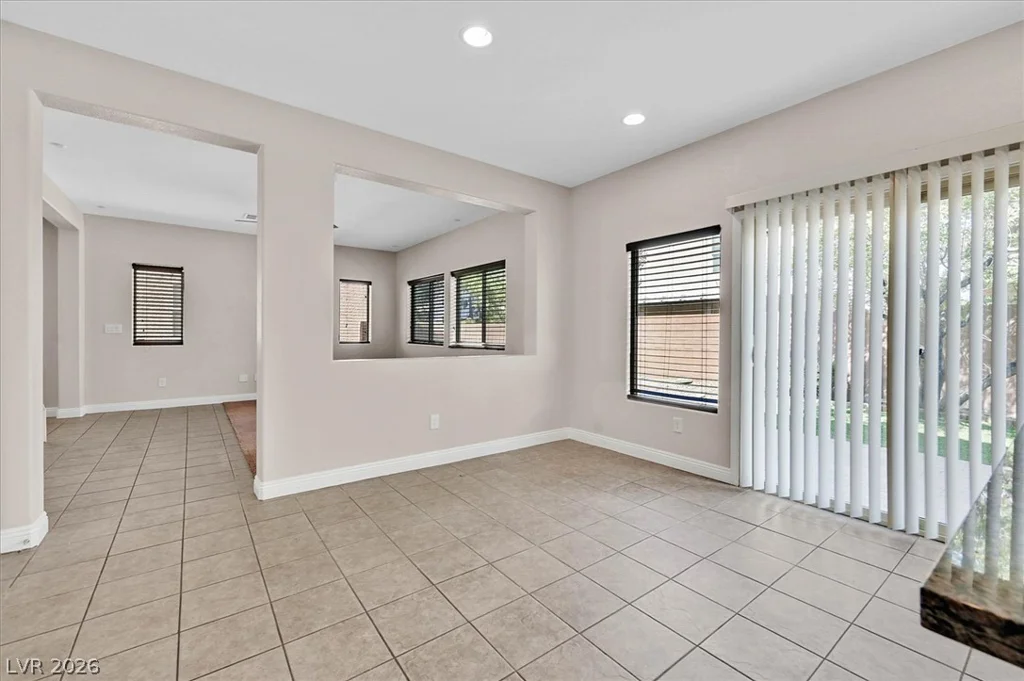 10656 Snow Lake, Las Vegas, NV 89179