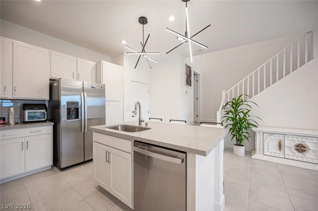 9828 Kings Glen, Las Vegas, NV 89141