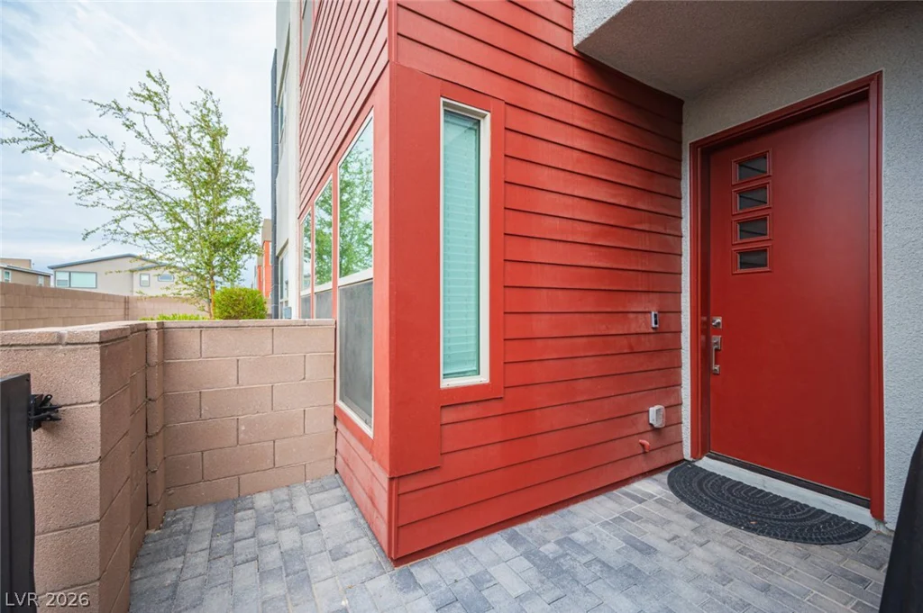 9828 Kings Glen, Las Vegas, NV 89141