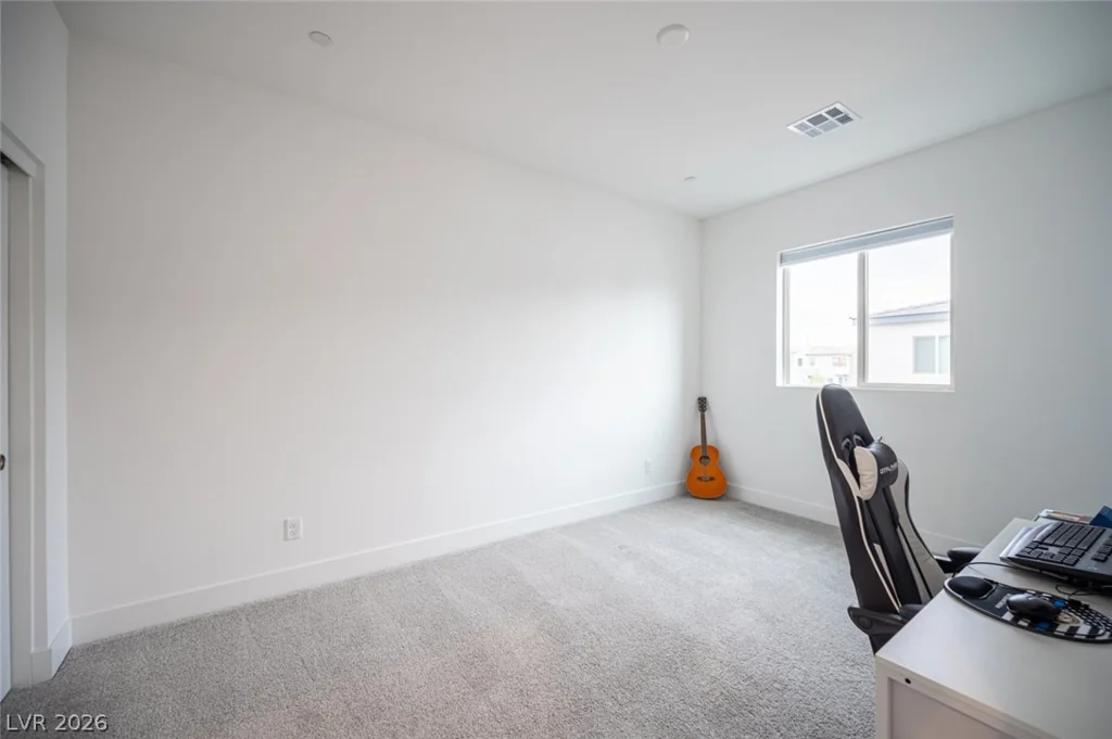 9828 Kings Glen, Las Vegas, NV 89141