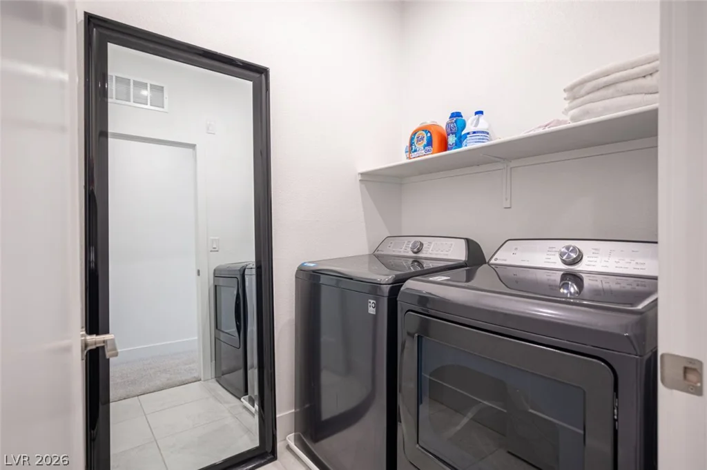 9828 Kings Glen, Las Vegas, NV 89141