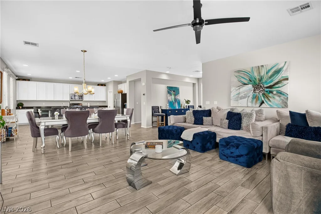 7694 Monomoy Bay, Las Vegas, NV 89179