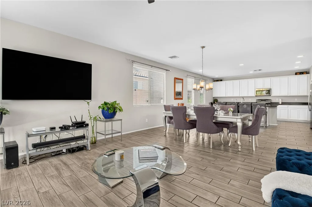 7694 Monomoy Bay, Las Vegas, NV 89179