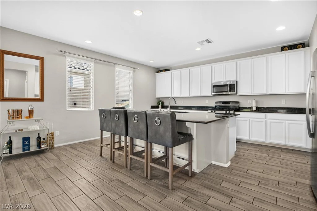 7694 Monomoy Bay, Las Vegas, NV 89179