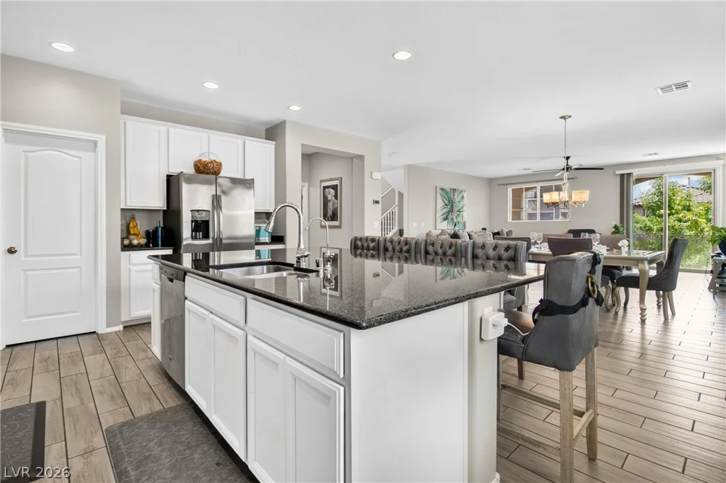 7694 Monomoy Bay, Las Vegas, NV 89179