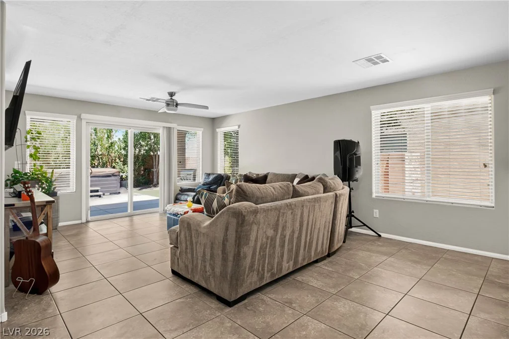 7694 Monomoy Bay, Las Vegas, NV 89179