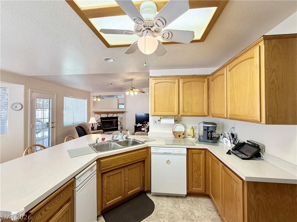 301 Hickory, Pahrump, NV 89048