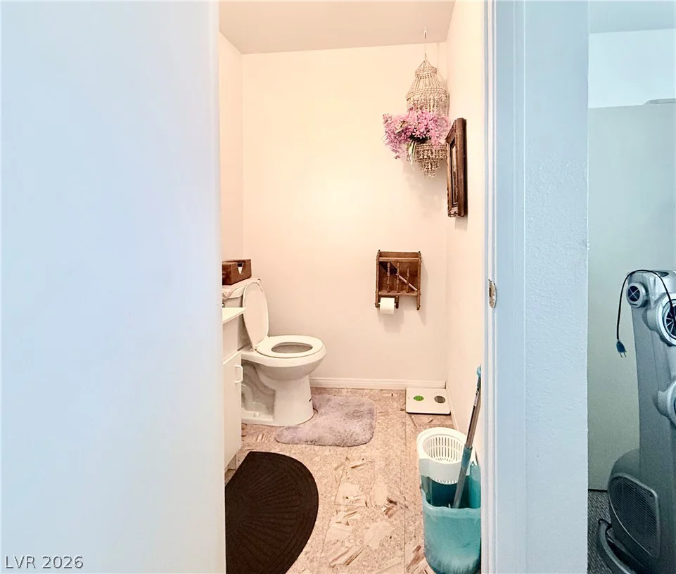301 Hickory, Pahrump, NV 89048