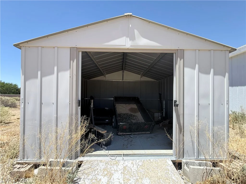 301 Hickory, Pahrump, NV 89048