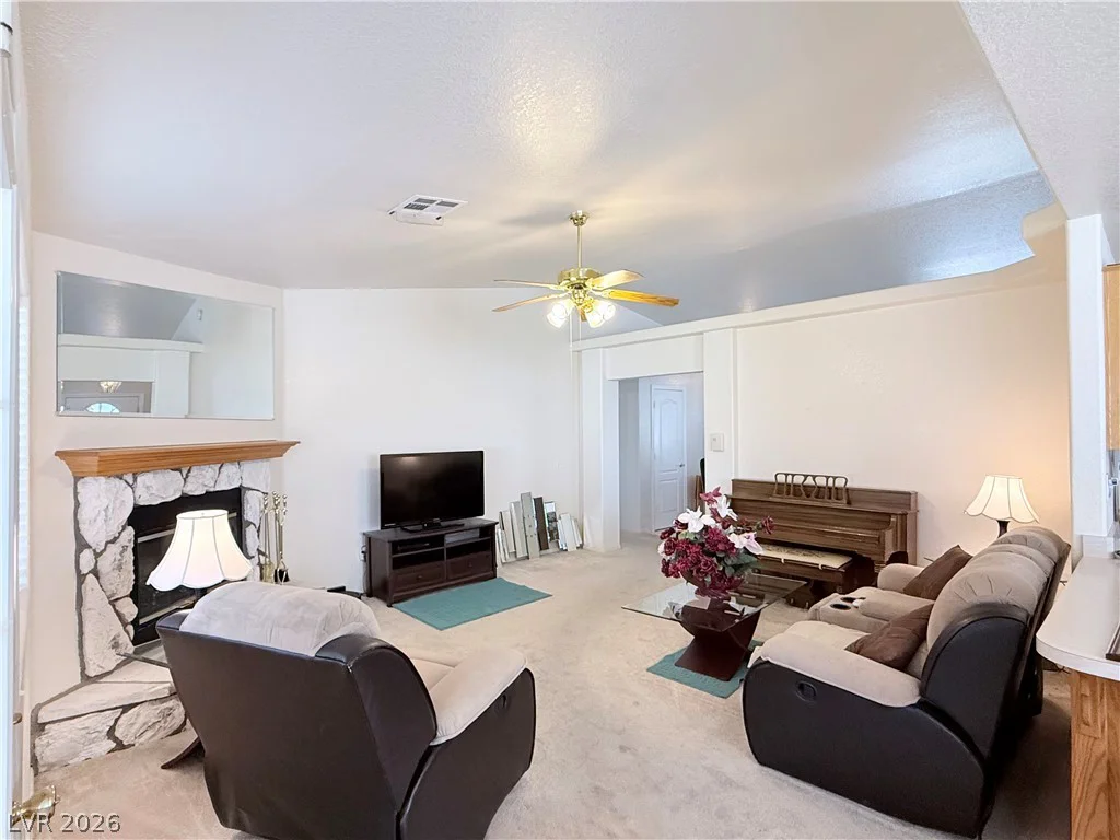 301 Hickory, Pahrump, NV 89048