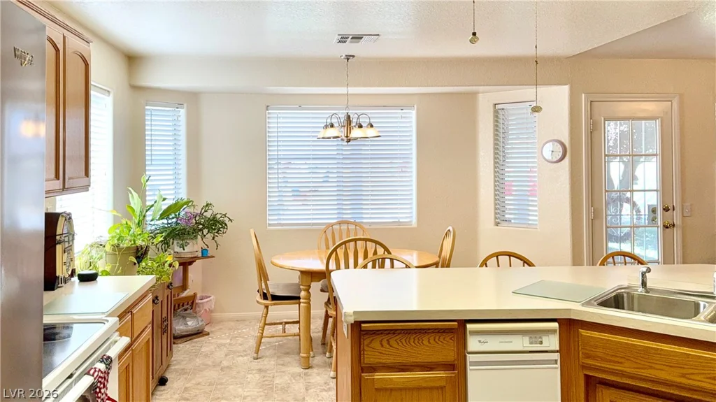 301 Hickory, Pahrump, NV 89048