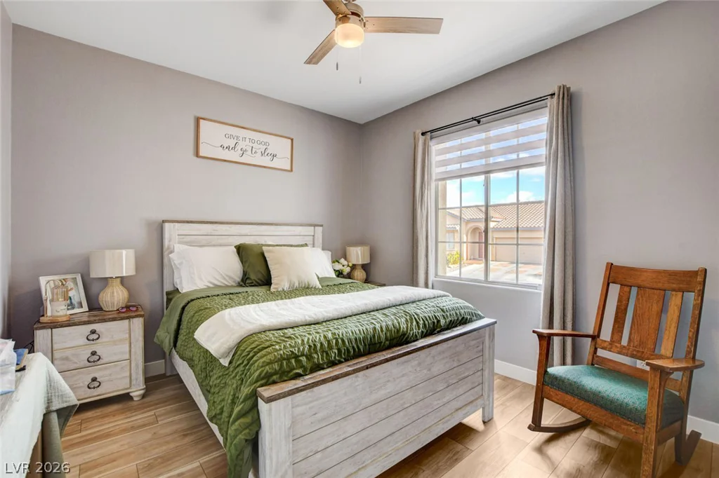 8284 Aurora Peak, Las Vegas, NV 89131