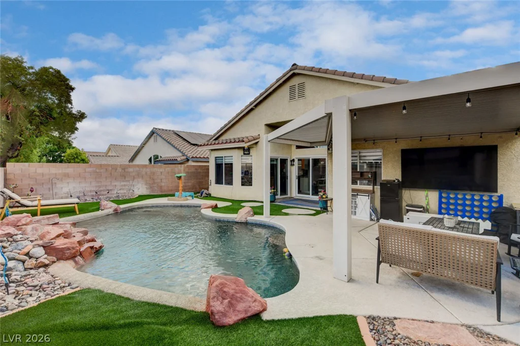 8284 Aurora Peak, Las Vegas, NV 89131