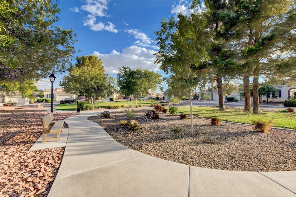 8284 Aurora Peak, Las Vegas, NV 89131