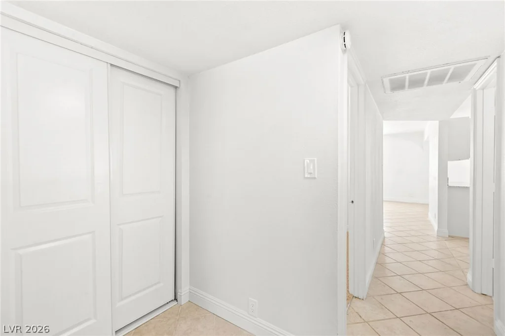 5193 Orinda, Las Vegas, NV 89120
