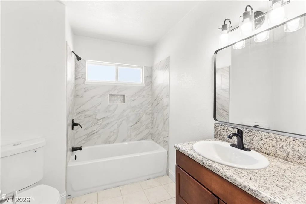 5193 Orinda, Las Vegas, NV 89120