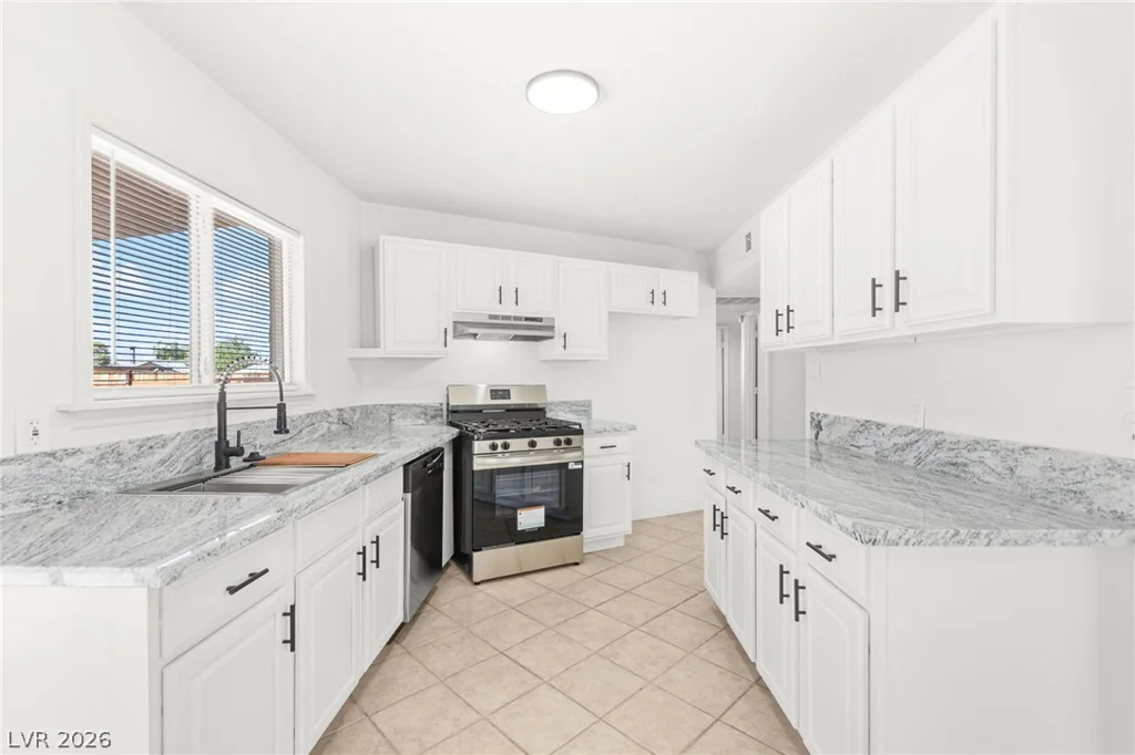 5193 Orinda, Las Vegas, NV 89120