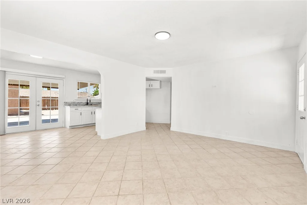5193 Orinda, Las Vegas, NV 89120