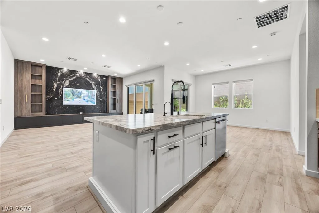 8971 Coastal Oaks, Las Vegas, NV 89166