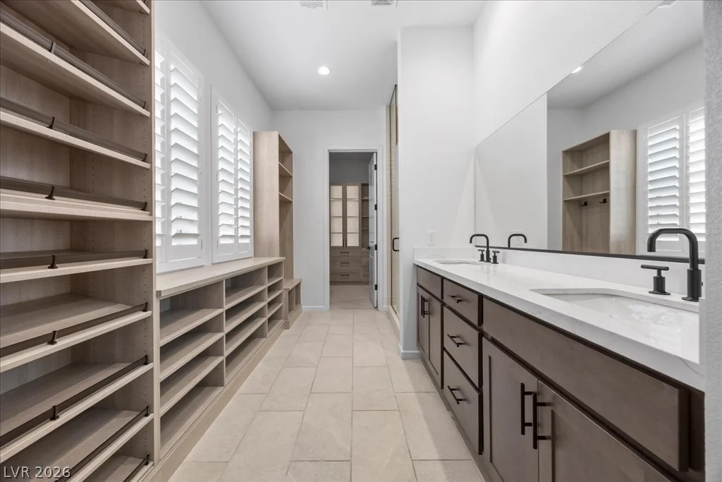8971 Coastal Oaks, Las Vegas, NV 89166