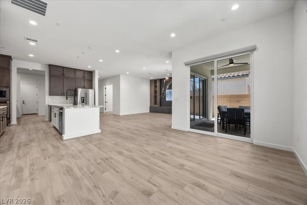 8971 Coastal Oaks, Las Vegas, NV 89166
