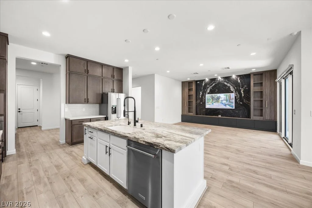 8971 Coastal Oaks, Las Vegas, NV 89166