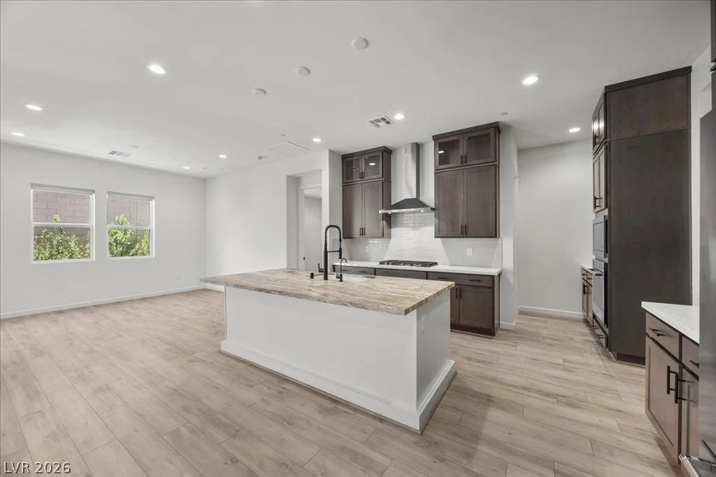 8971 Coastal Oaks, Las Vegas, NV 89166