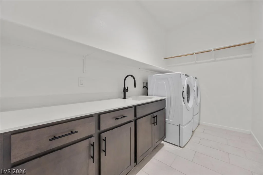 8971 Coastal Oaks, Las Vegas, NV 89166