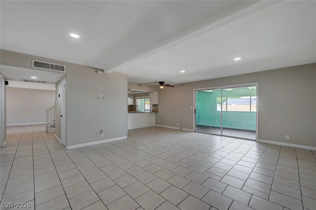 405 Davenport, Las Vegas, NV 89107