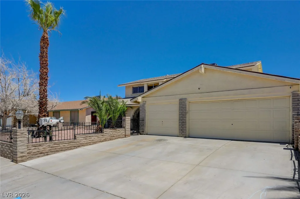 405 Davenport, Las Vegas, NV 89107