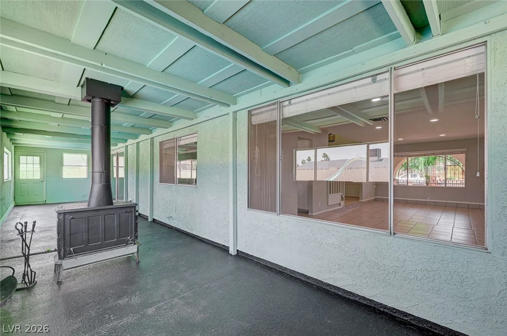 405 Davenport, Las Vegas, NV 89107
