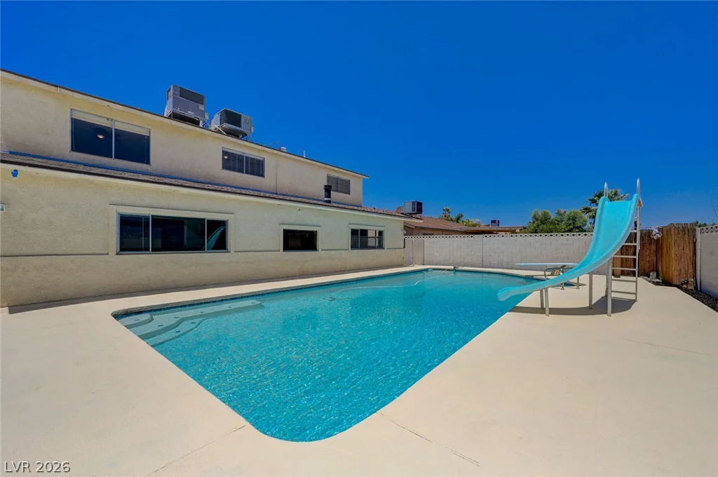 405 Davenport, Las Vegas, NV 89107