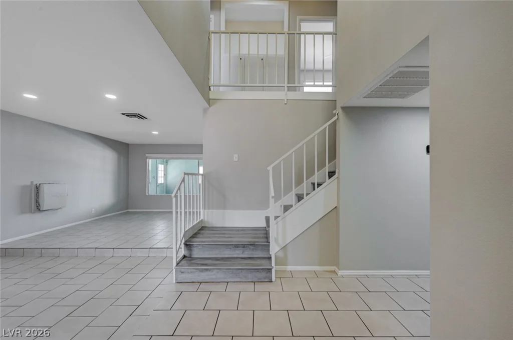 405 Davenport, Las Vegas, NV 89107