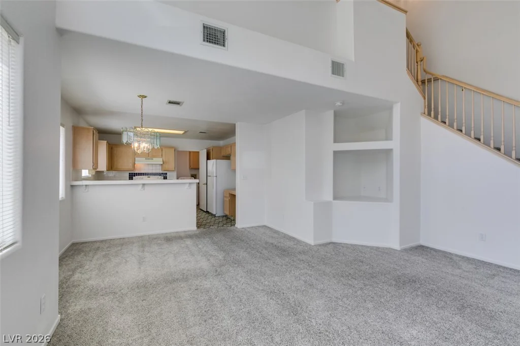 8012 Divine, Las Vegas, NV 89128