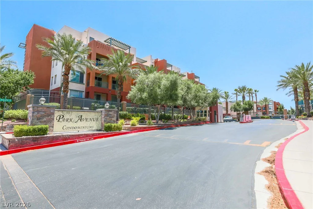 59 Agate, Las Vegas, NV 89123