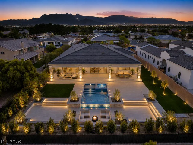 4360 Conough, Las Vegas, NV 89129