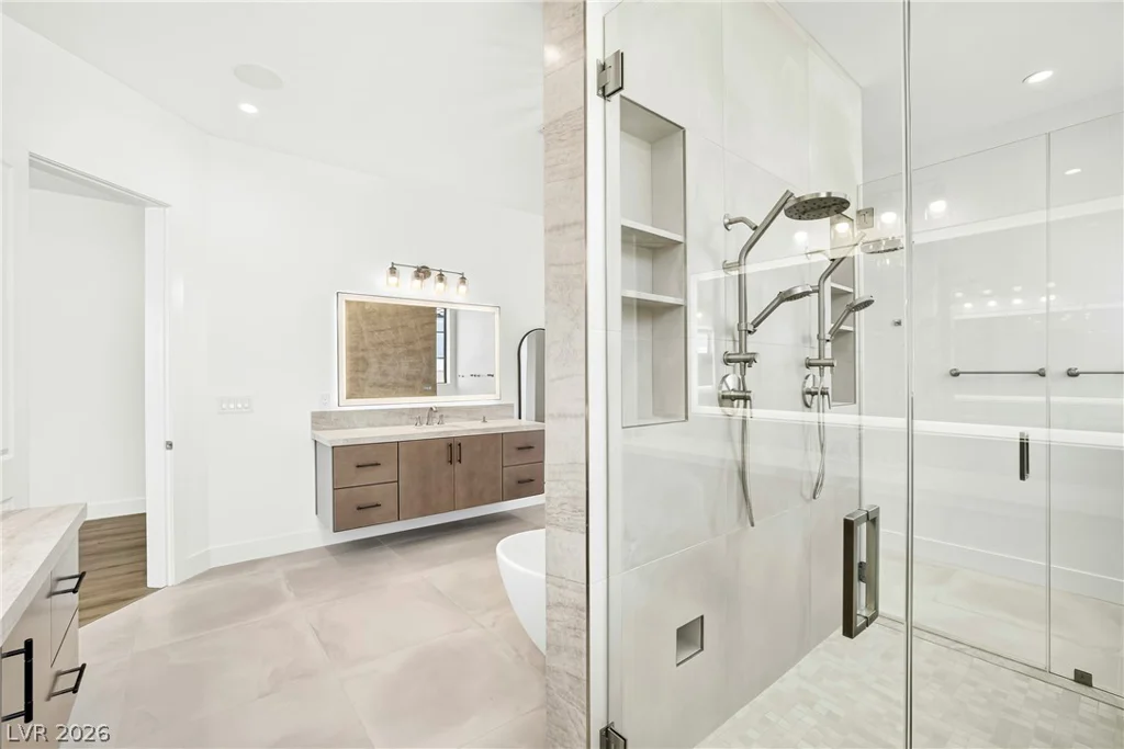 4360 Conough, Las Vegas, NV 89129