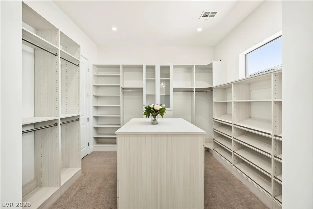 4360 Conough, Las Vegas, NV 89129