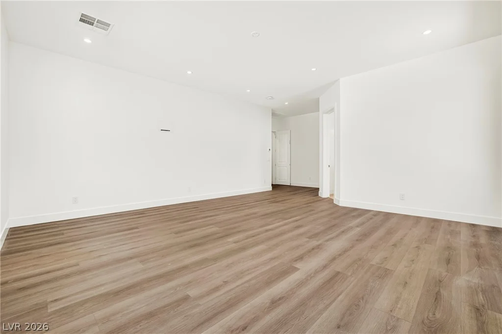 4360 Conough, Las Vegas, NV 89129