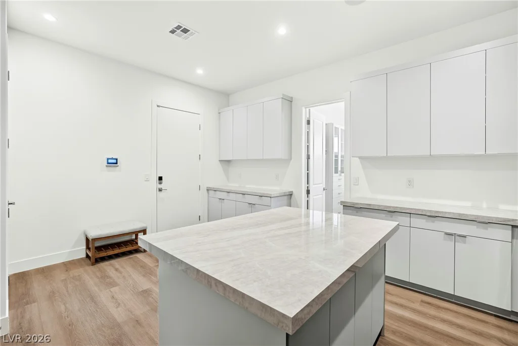 4360 Conough, Las Vegas, NV 89129