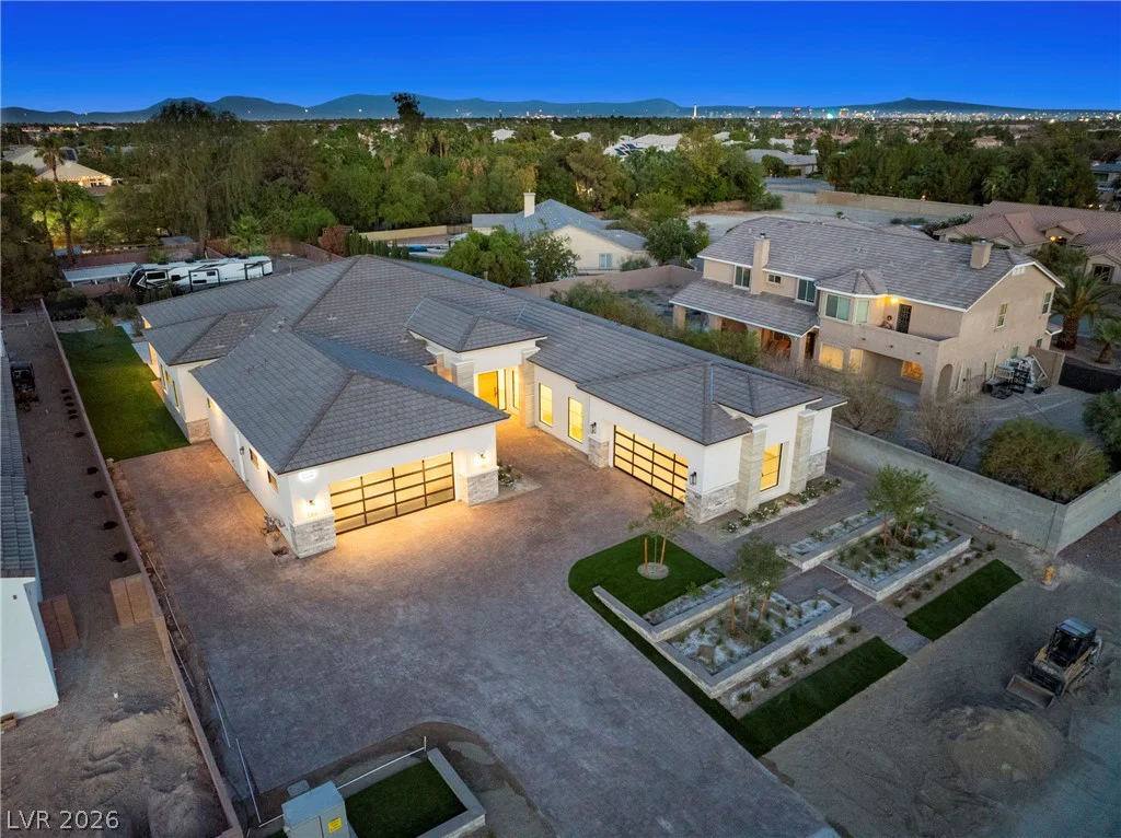 4360 Conough, Las Vegas, NV 89129