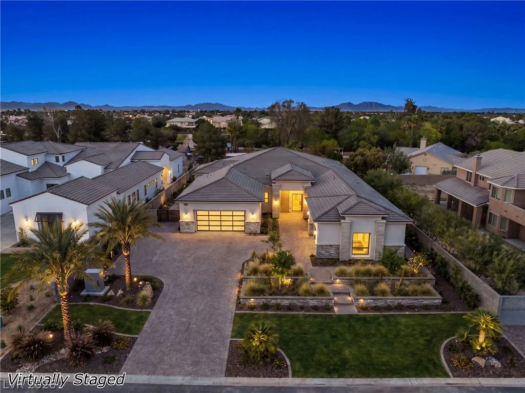 4360 Conough, Las Vegas, NV 89129