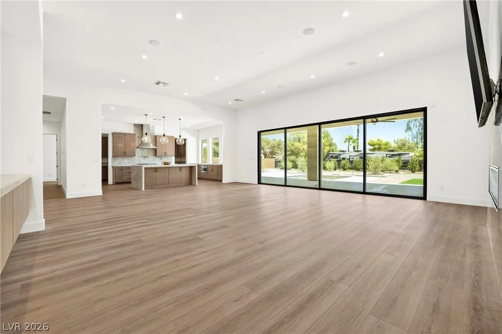 4360 Conough, Las Vegas, NV 89129