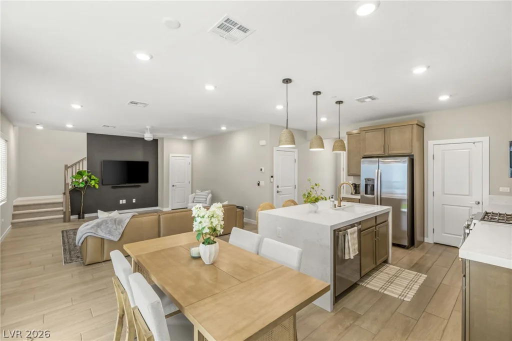 10449 Smokey Mariposa, Las Vegas, NV 89166