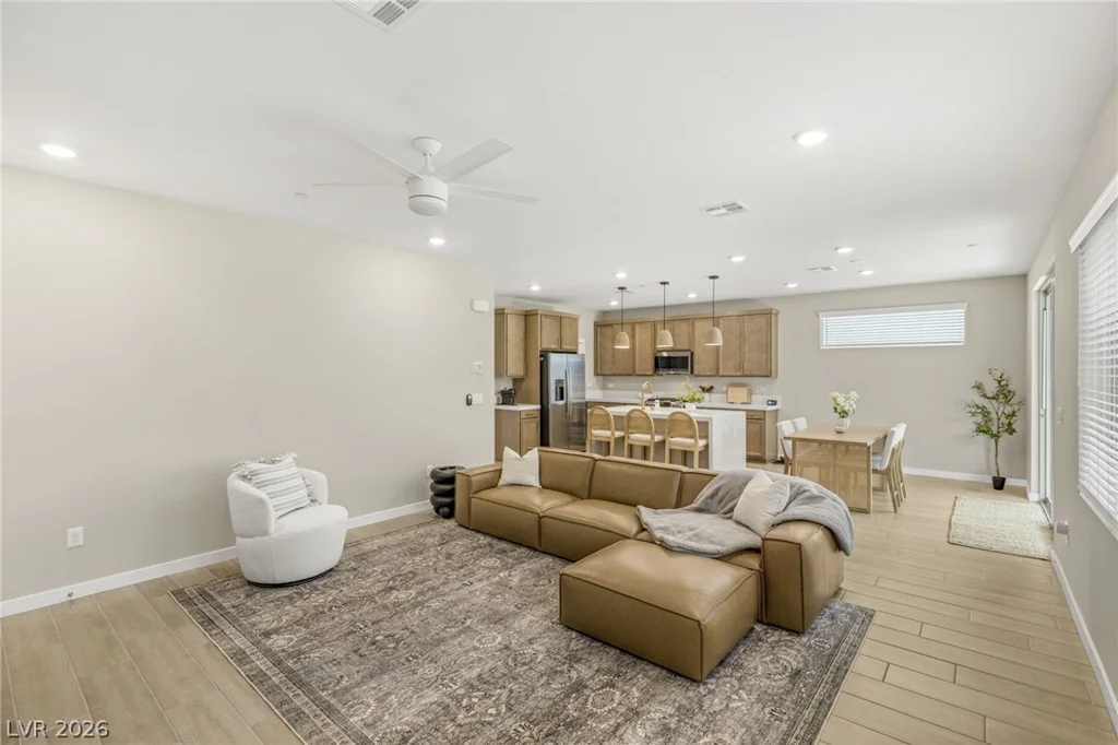 10449 Smokey Mariposa, Las Vegas, NV 89166