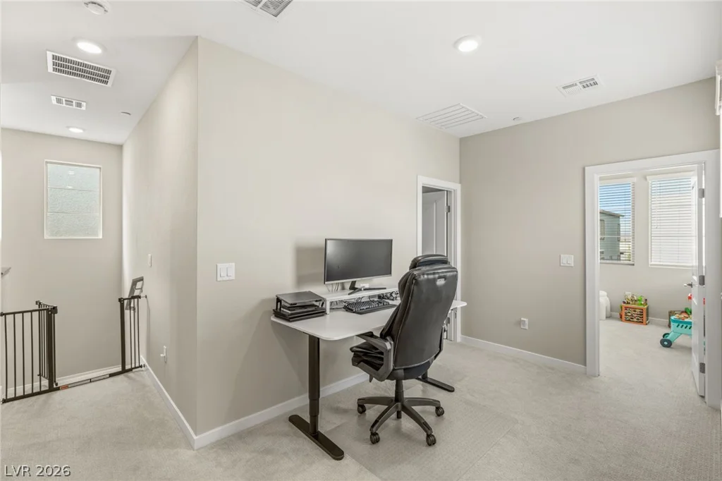 10449 Smokey Mariposa, Las Vegas, NV 89166